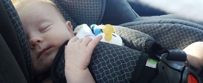 fotelik-samochodowy-dla-dziecka